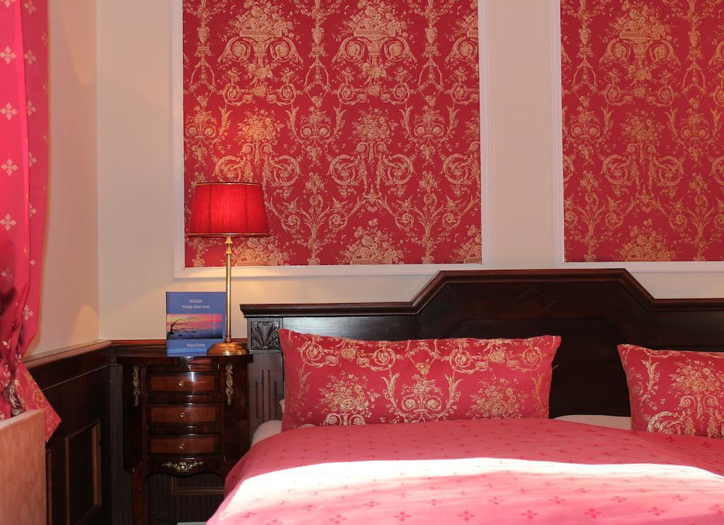 Hotel Gutshaus Kubbelkow Bergen Auf Rugen Zimmer foto